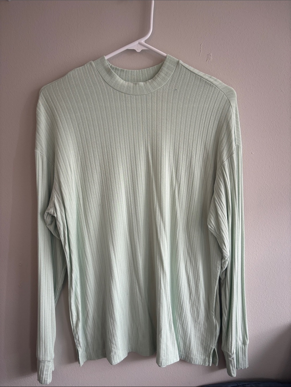 Long-Sleeve Ribbed Crewneck Shirt - Light Mint